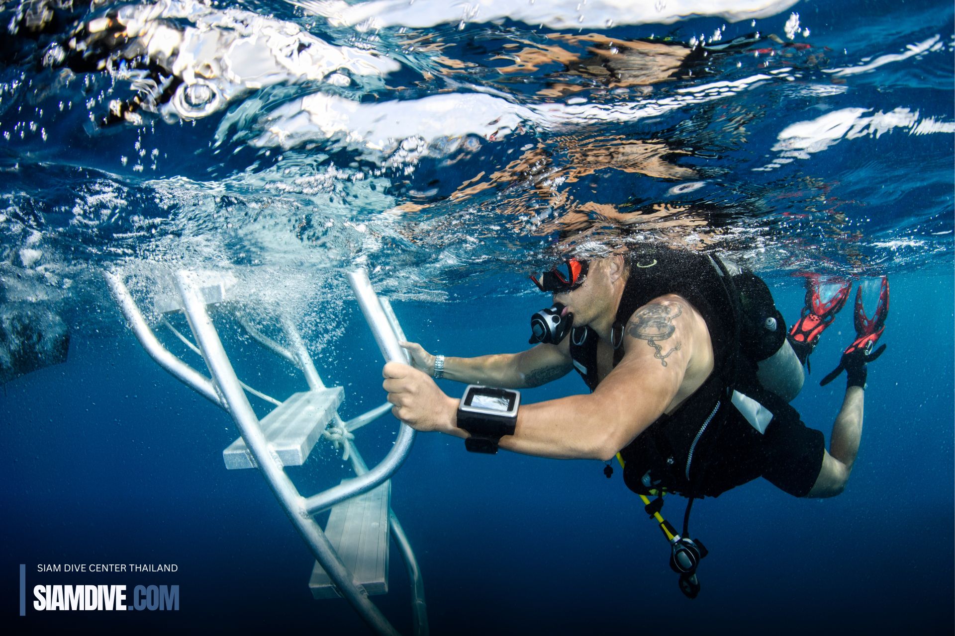 Diver Scuba Koh Racha Island